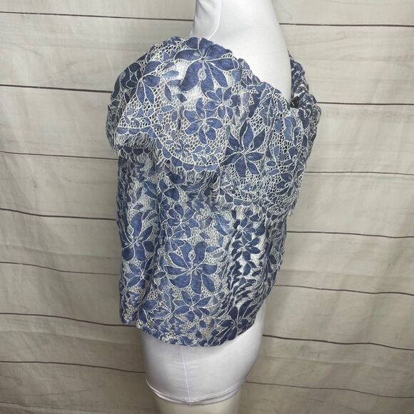 Code x Mode blue white lace off shoulder crop top medium - Picture 4 of 8
